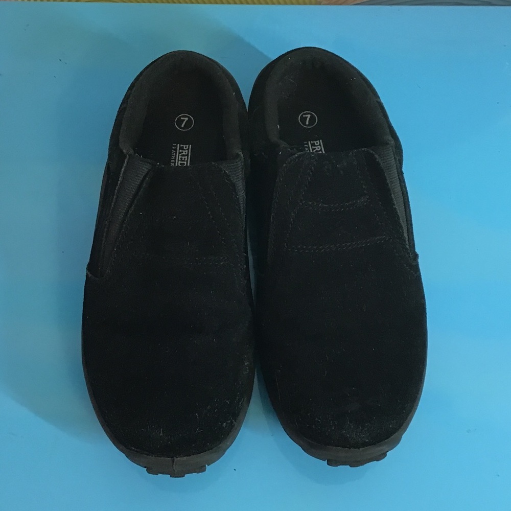 Predictions suede Black Slip-On Loafers
